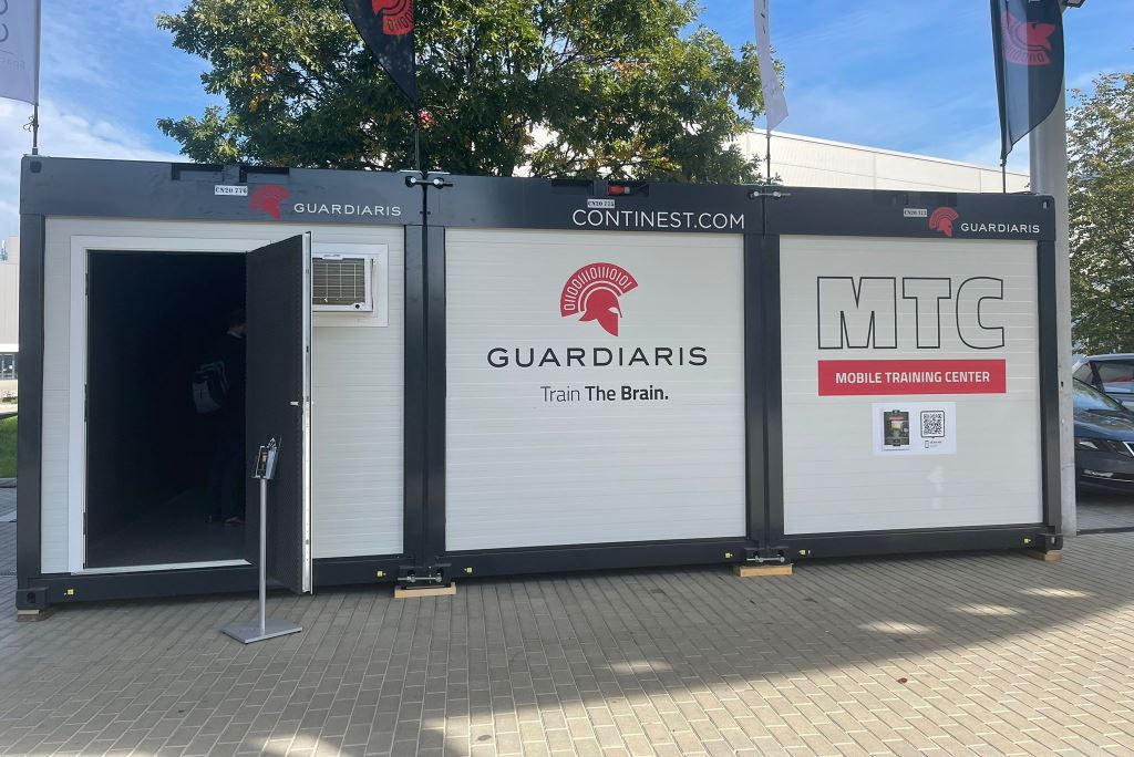 At the GSOF Symposium Europe, held October 4-6, 2022 in Budapest, Slovenian high-tech company Guardiaris and Hungarian company Continest successfully presented the Ultimate Mobile Training Center.